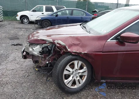 2010 Honda Accord 2.4 Lx-P z USA, uszkodzony, nr VIN 1HGCP2F46AA176336